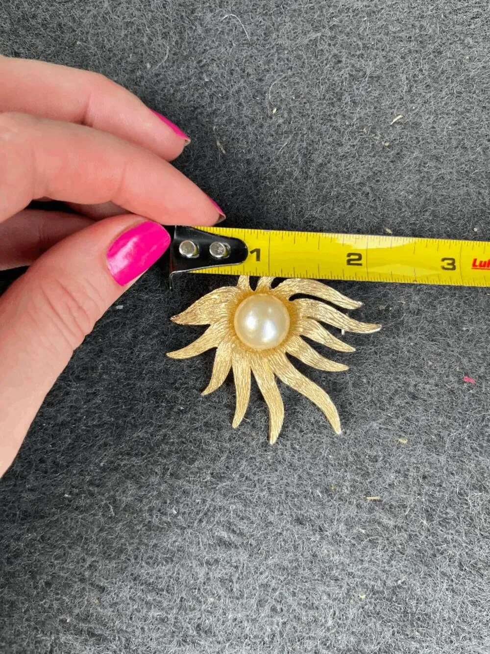 VTG Judy Lee Gold Tone Celestial Sun Faux Pearl Statement Brooch Pin 2.5